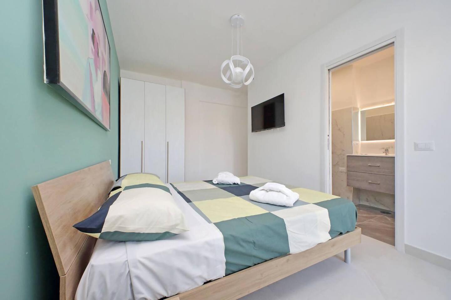 Attico Di Design A Garbatella Con Vista San Pietro Apartment Rome